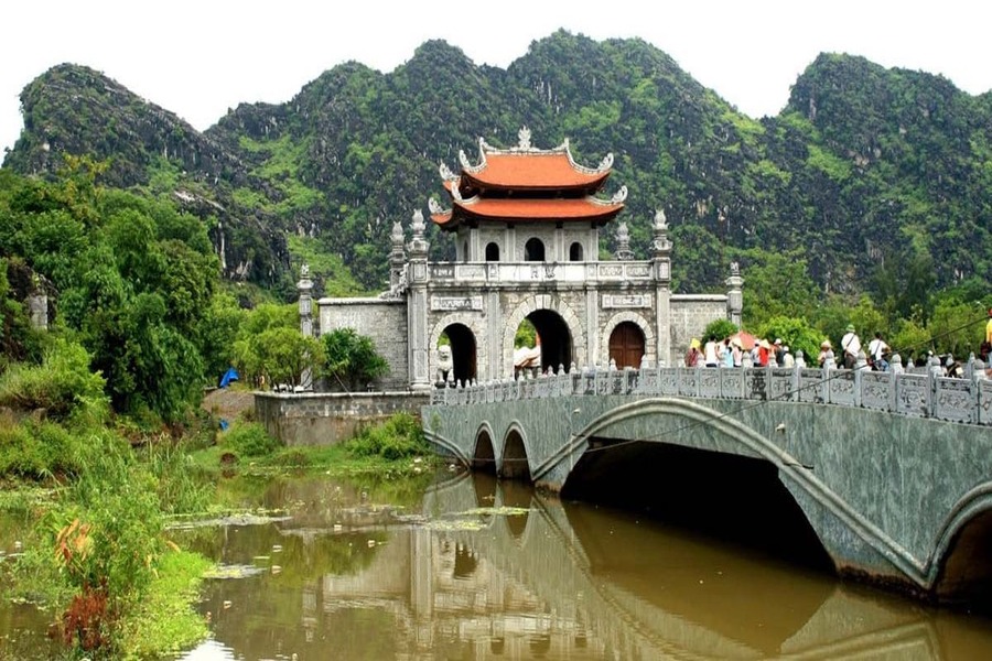 Hoa Lu - Ninh Binh Travel Guide