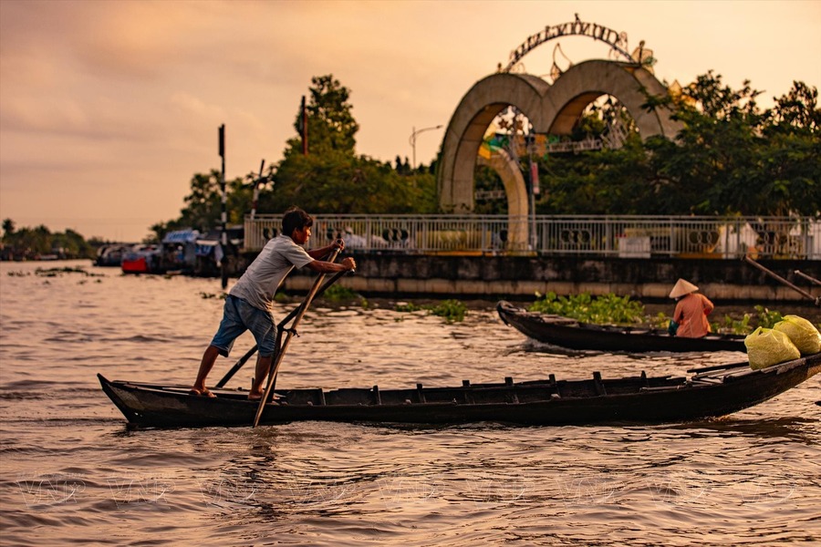 Nga Nam - Mekong Delta Floating Market
