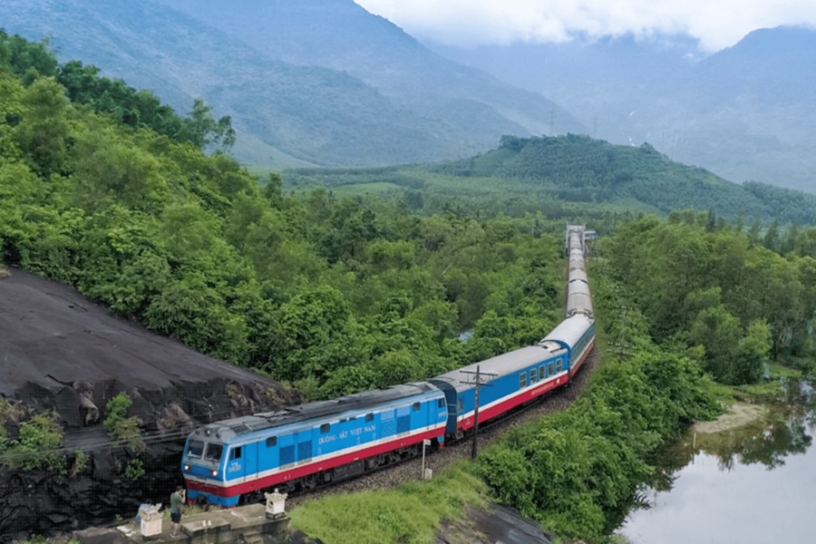 Reunification Express spans scenic train routes Vietnam.