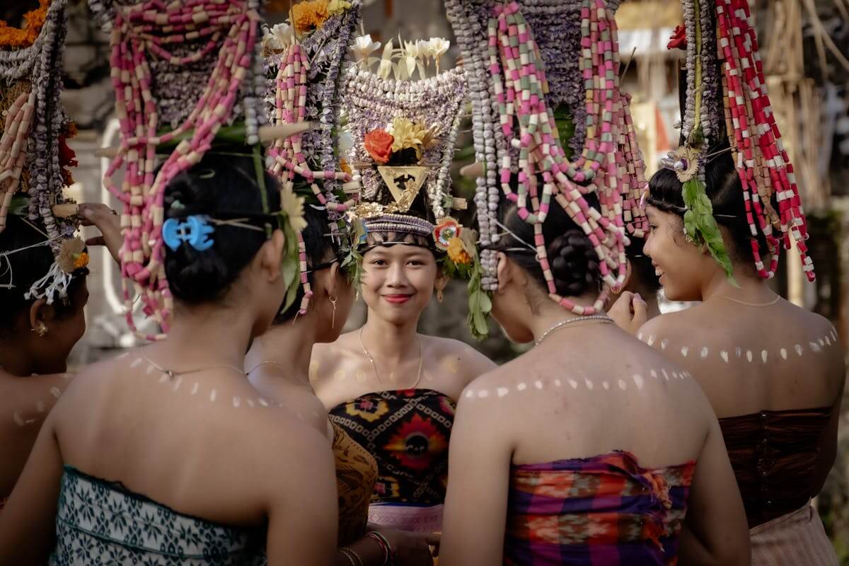 Traditional dance performance of Indonesia - Southeast Asia Trips