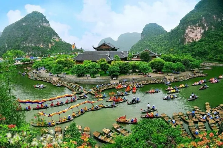 Trang An - Ninh Binh Travel Guide