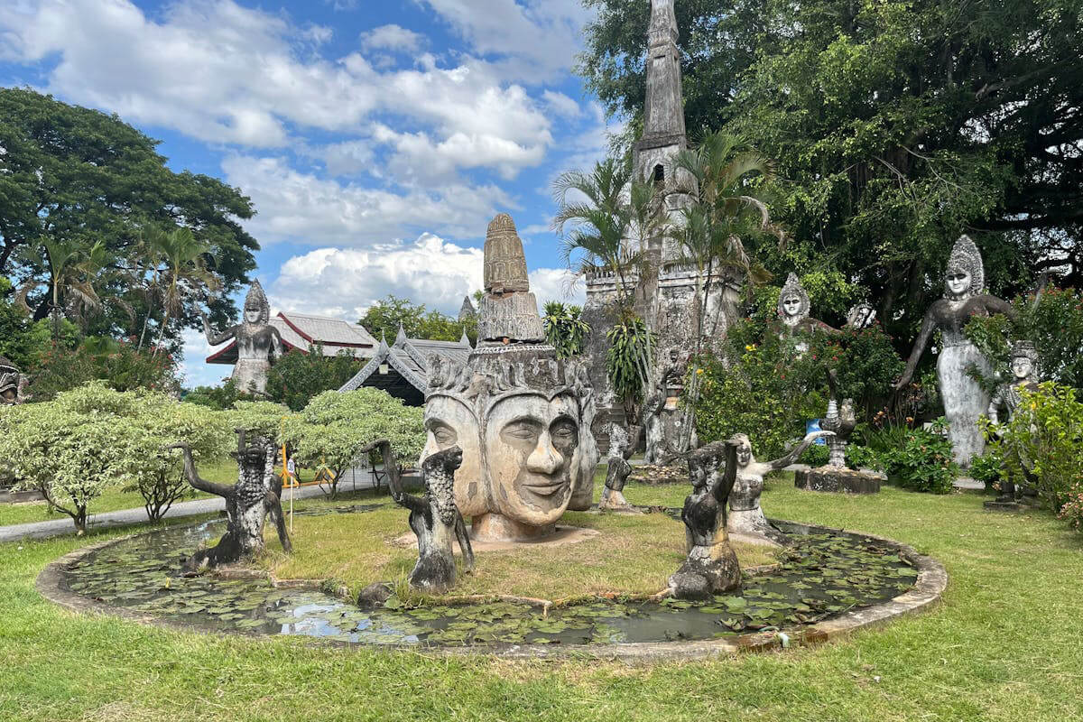 Wat Xieng Khuan - Indochina Tours