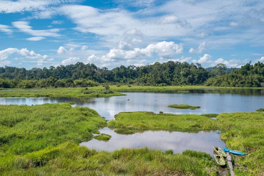 Crocodile Lake (Bau Sau) - Nam Cat Tien national park
