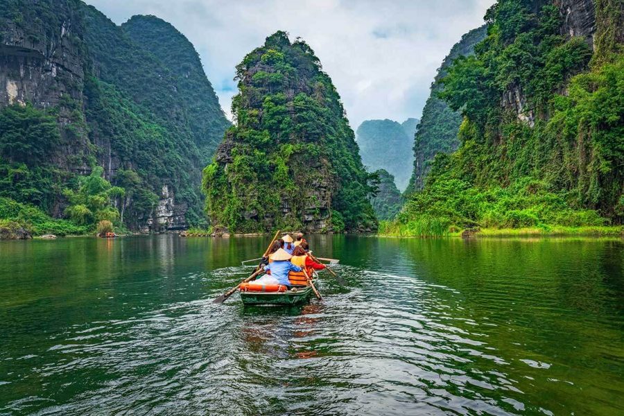 vietnam laos classic tour 15 days itinerary