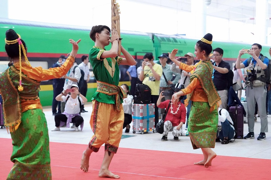 Laos Traditional Dance in festivals