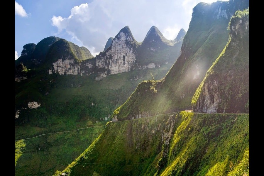 Ma Pi Leng mountain pass - Great Mountain Passes of Vietnam