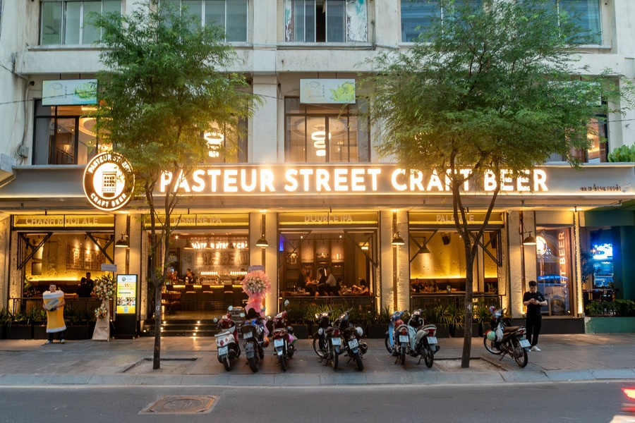 Pasteur Street - Ho Chi Minh City Nightlife