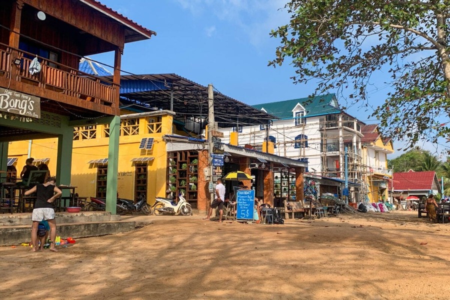 nearby accomodations in M’Pai Bay
