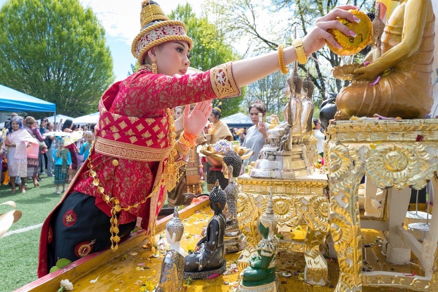 vibrant Lao New Year (Boun Pi Mai)