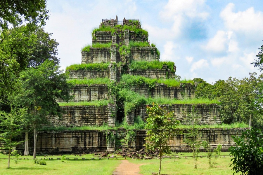 Cambodia’s Heritage temples