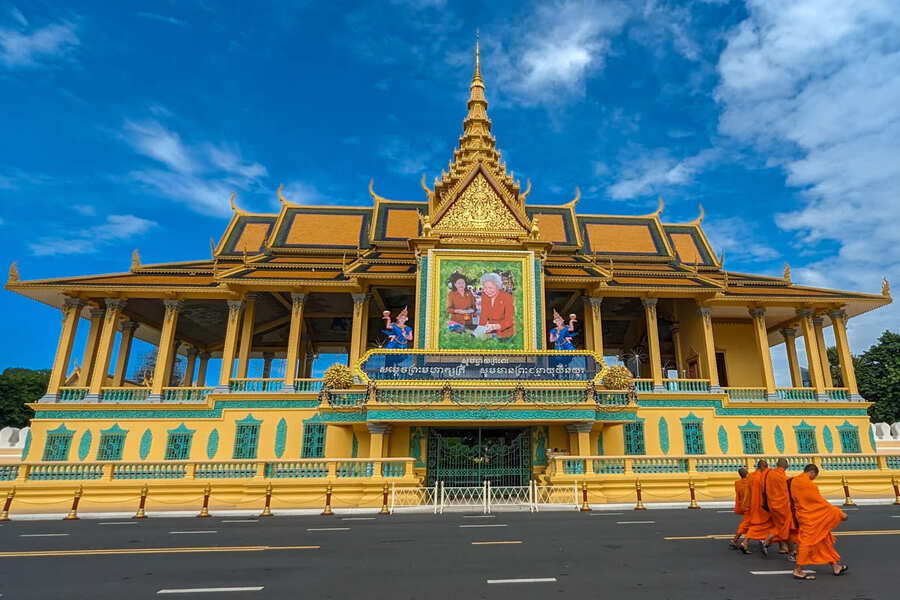 Things to Do in Phnom Penh - Historical Sites