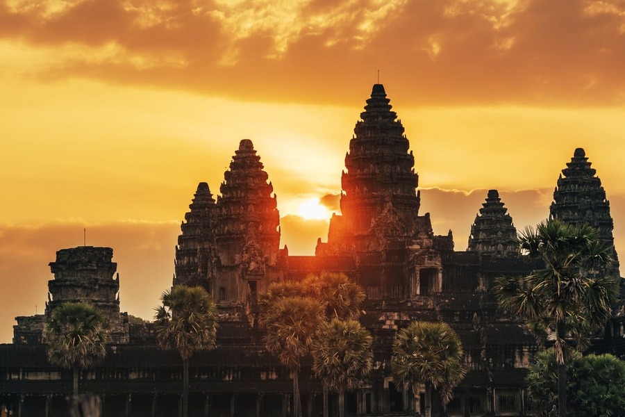 how to get to Angkor Wat