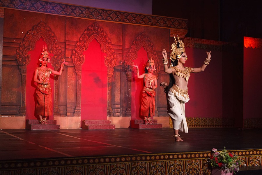 the meaning of Apsara Dance