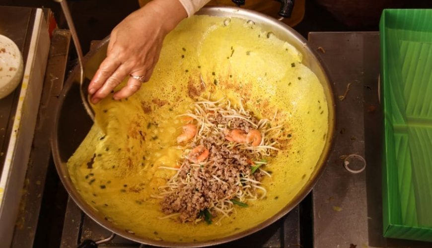 Vietnamese Banh Xeo - Food and culinary travel guide Southeast Asia