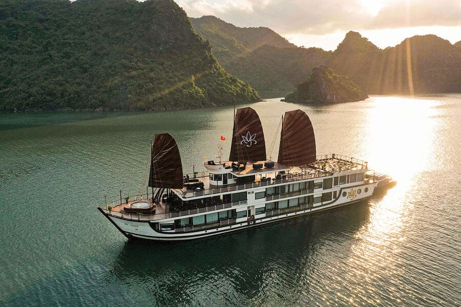 Orchid Cruises - A Boutique Luxury Cruise Halong Bay Experience